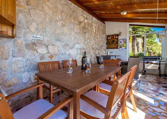 Apartments Davor